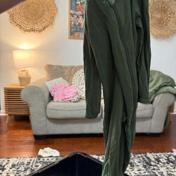 KYTE Other - KYTE baby footie zip 12-18 m bamboo hunter green